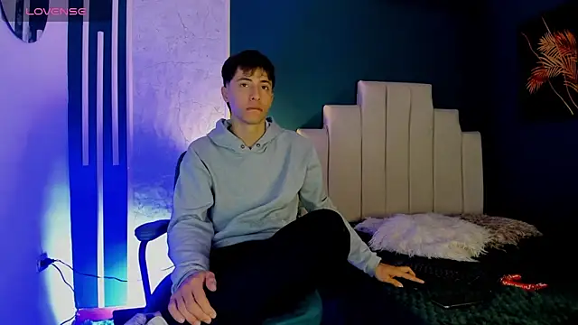 AlessandroDybala online show from 1, 3, 2025