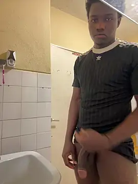 Snapshot of dalton453 chatting on 18, 12, 2025 dalton453 online show from 18, 12, 2025