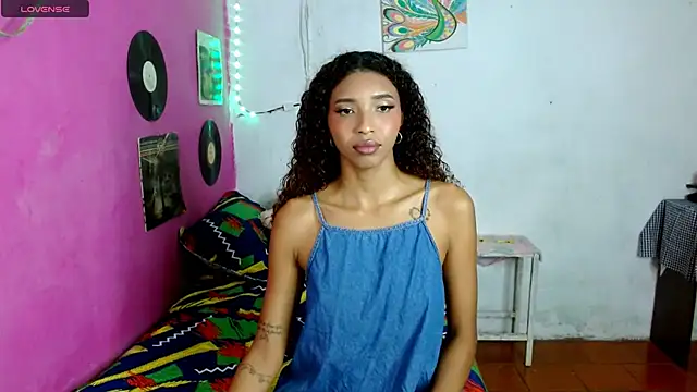 Snapshot of sensitive_brunette chatting on 13, 1, 2025 sensitive brunette online show from 13, 1, 2025