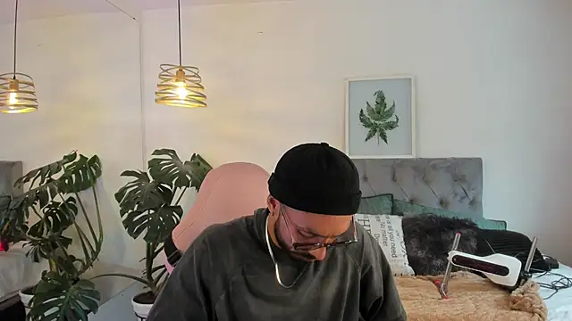 Tom cooper  online show from 26, 11, 2025