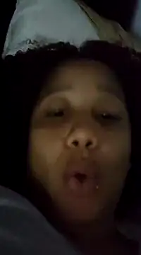 Snapshot of zandra_kiman chatting on 8, 2, 2025 zandra kiman online show from 8, 2, 2025