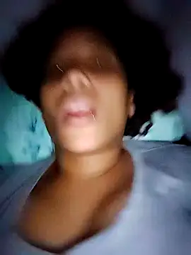 Snapshot of zandra_kiman chatting on 2, 10, 2025 zandra kiman online show from 2, 10, 2025