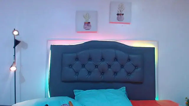 Snapshot of candy_lux_ chatting on 12, 10, 2025 candy lux online show from 12, 10, 2025