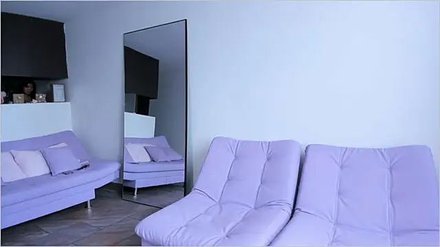 Snapshot of Lauren_A chatting on 17, 9, 2025 Lauren A online show from 17, 9, 2025