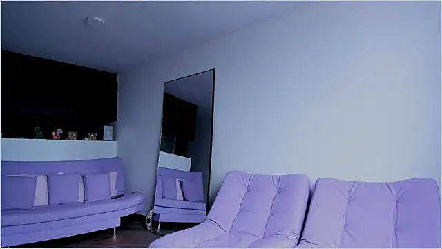 Snapshot of Lauren_A chatting on 18, 9, 2025 Lauren A online show from 18, 9, 2025