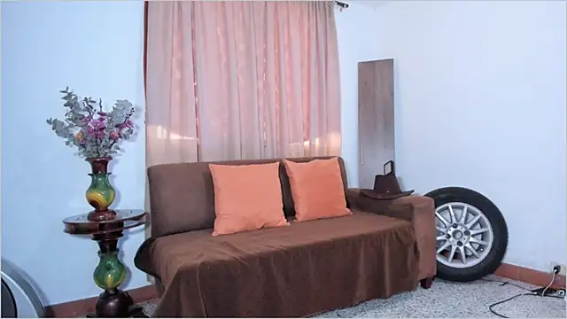 Snapshot of Lauren_A chatting on 22, 10, 2025 Lauren A online show from 22, 10, 2025