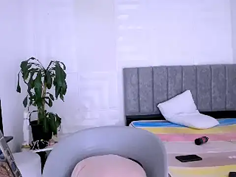 Snapshot of nataly_red chatting on 28, 12, 2024 nataly red online show from 28, 12, 2024