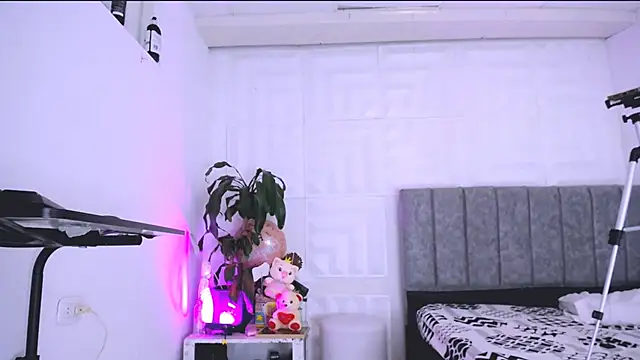 Snapshot of nataly_red chatting on 27, 2, 2025 nataly red online show from 27, 2, 2025