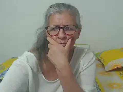 candy mature  online show from 9, 3, 2025