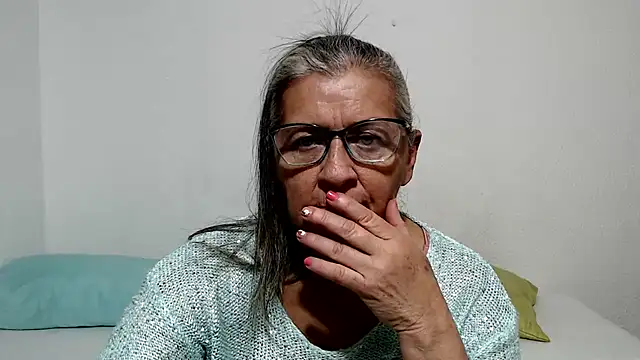 Snapshot of candy_mature_ chatting on 6, 7, 2026 candy mature online show from 6, 7, 2026