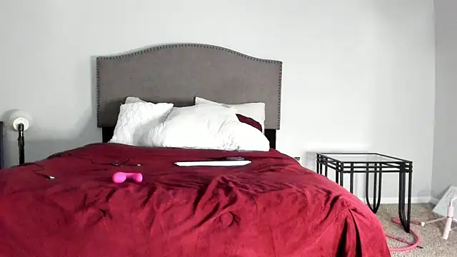 yiauana online show from 23, 9, 2025