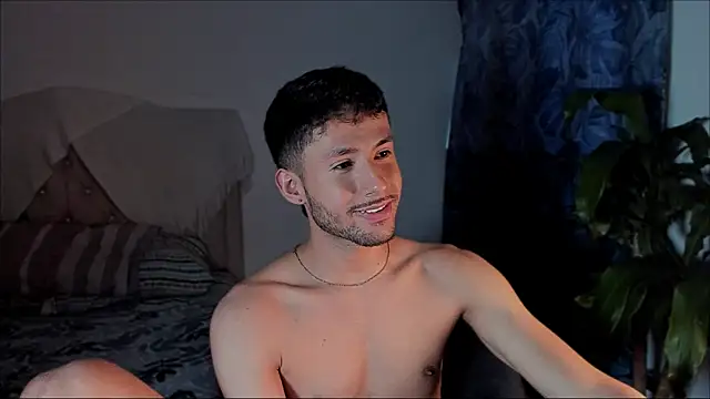 Snapshot of dimitri_targaryen chatting on 7, 11, 2025 dimitri targaryen online show from 7, 11, 2025