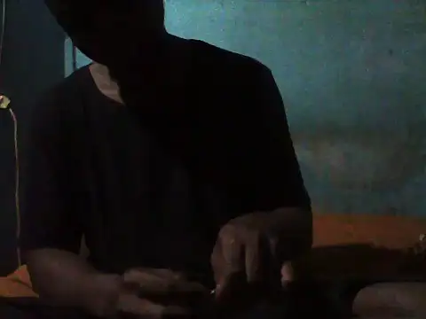 Snapshot of little__joy chatting on 28, 10, 2025 little joy online show from 28, 10, 2025