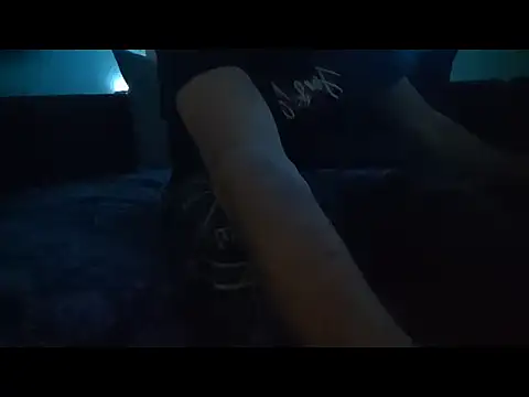 Snapshot of SquirtLover_XL chatting on 13, 11, 2025 SquirtLover XL online show from 13, 11, 2025