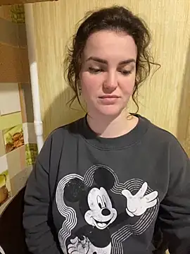 Karolina llove online show from 5, 12, 2024