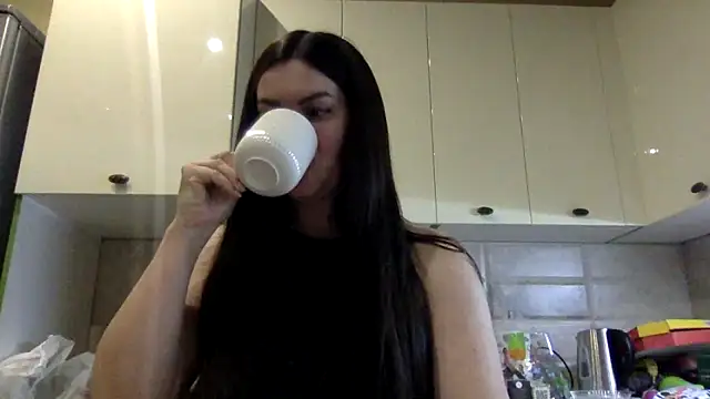 Karolina llove online show from 2, 10, 2025