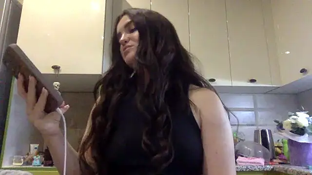 Karolina llove online show from 8, 10, 2025