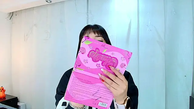 Snapshot of lina_bedoya_ chatting on 21, 10, 2025 lina bedoya online show from 21, 10, 2025