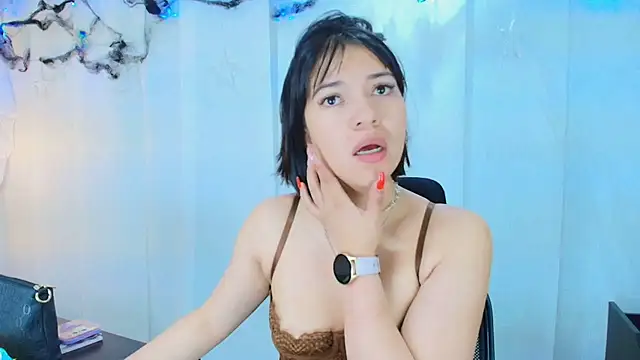 Snapshot of lina_bedoya_ chatting on 28, 10, 2025 lina bedoya online show from 28, 10, 2025