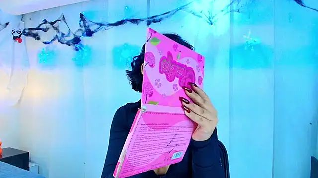 Snapshot of lina_bedoya_ chatting on 7, 11, 2025 lina bedoya online show from 7, 11, 2025