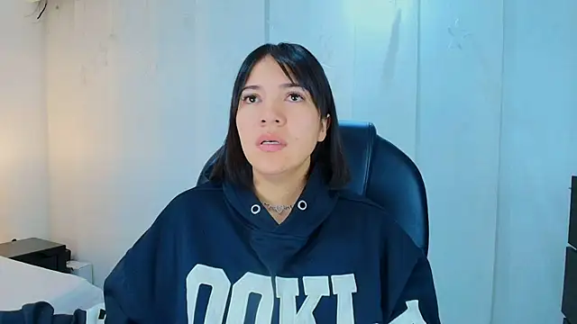 Snapshot of lina_bedoya_ chatting on 28, 11, 2025 lina bedoya online show from 28, 11, 2025