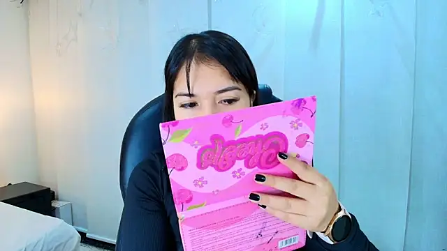 Snapshot of lina_bedoya_ chatting on 1, 12, 2025 lina bedoya online show from 1, 12, 2025