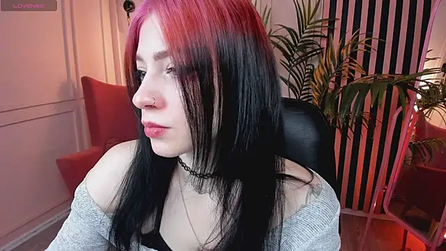 Snapshot of arielabradberry chatting on 13, 1, 2025 arielabradberry online show from 13, 1, 2025