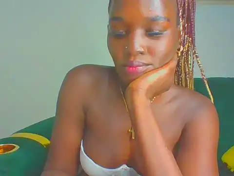 Snapshot of cutesmiling chatting on 7, 6, 2026 cutesmiling online show from 7, 6, 2026