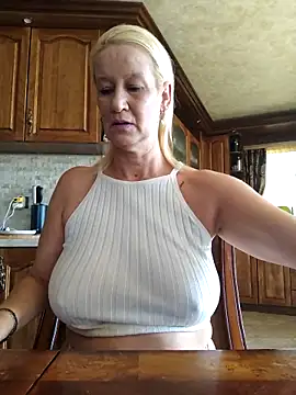 Snapshot of Lotus-blume1 chatting on 18, 9, 2025 Lotus-blume1 online show from 18, 9, 2025