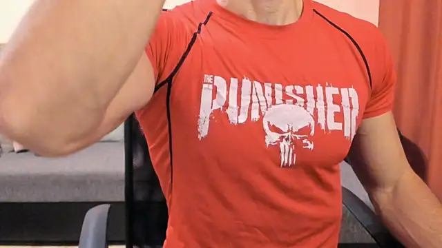 HotHunkTrainer online show from 25, 11, 2025