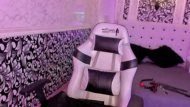 Snapshot of Foxy_Slave chatting on 19, 1, 2025 Foxy Slave online show from 19, 1, 2025