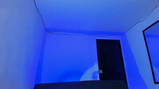 emperatrizhotwolf online show from 27, 2, 2025