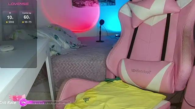 Snapshot of sexy_valentina1 chatting on 24, 10, 2025 sexy valentina1 online show from 24, 10, 2025