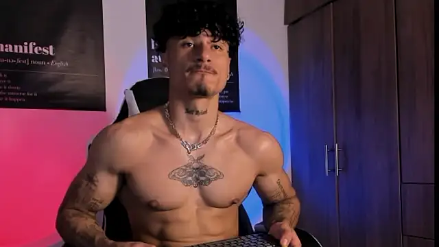 Snapshot of Thomas_Fit1 chatting on 1, 3, 2026 Thomas Fit1 online show from 1, 3, 2026