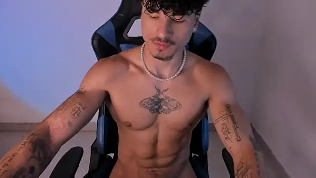Snapshot of Thomas_Fit1 chatting on 29, 6, 2026 Thomas Fit1 online show from 29, 6, 2026