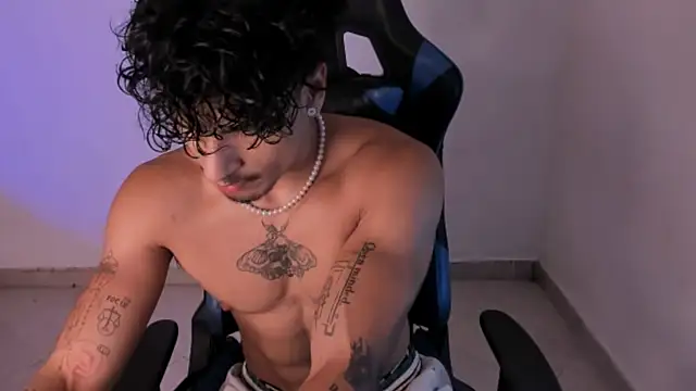 Snapshot of Thomas_Fit1 chatting on 30, 6, 2026 Thomas Fit1 online show from 30, 6, 2026
