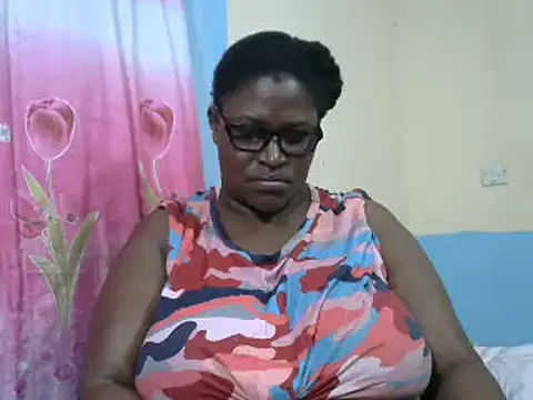 Snapshot of sexy_bigboobss chatting on 19, 2, 2025 sexy bigboobss online show from 19, 2, 2025