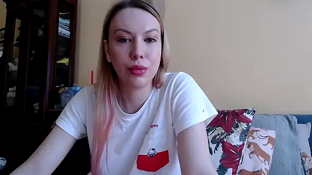 Snapshot of Scarlettford chatting on 19, 12, 2024 Scarlettford online show from 19, 12, 2024