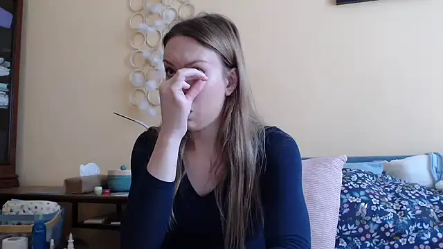 Snapshot of Scarlettford chatting on 5, 3, 2025 Scarlettford online show from 5, 3, 2025