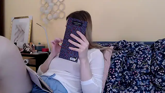 Snapshot of Scarlettford chatting on 17, 3, 2025 Scarlettford online show from 17, 3, 2025