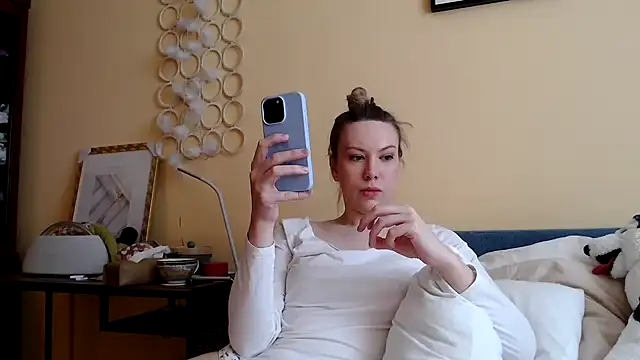 Snapshot of Scarlettford chatting on 21, 3, 2025 Scarlettford online show from 21, 3, 2025