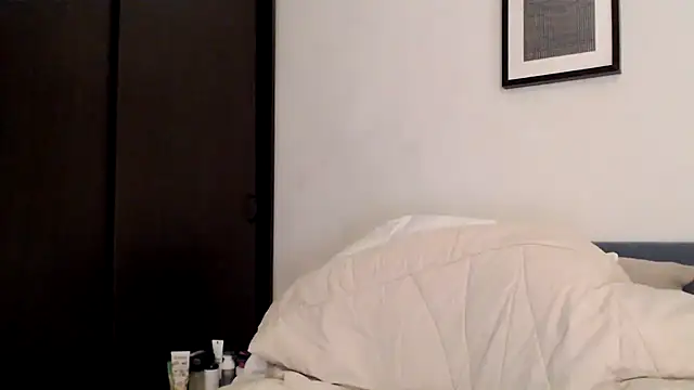 Snapshot of Scarlettford chatting on 17, 11, 2025 Scarlettford online show from 17, 11, 2025