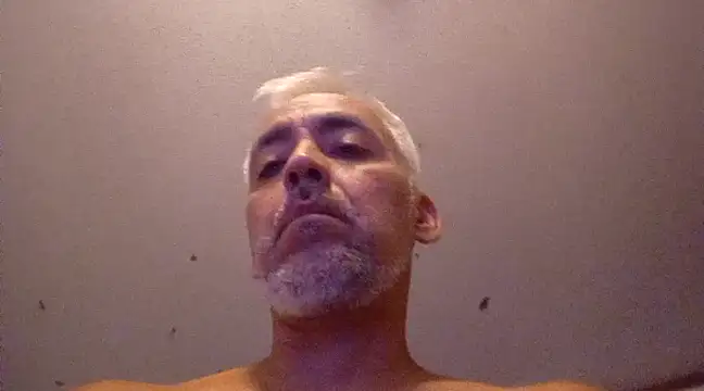 Xoc8  online show from 3, 2, 2025