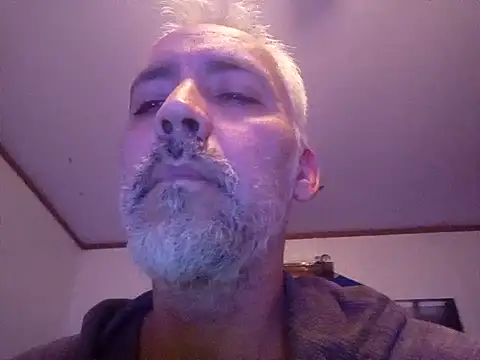 Xoc8  online show from 19, 2, 2025