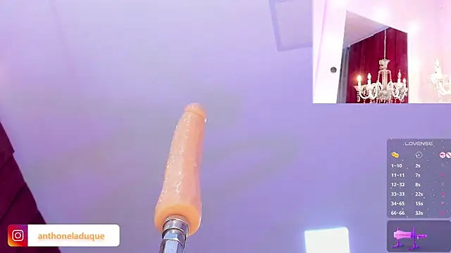 AnthonelaDuque online show from 15, 12, 2025