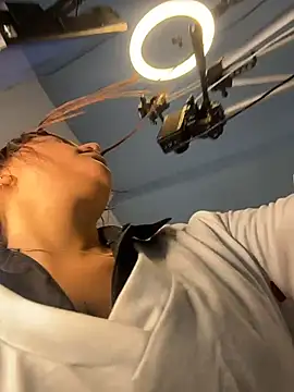 AnthonelaDuque online show from 5, 2, 2026