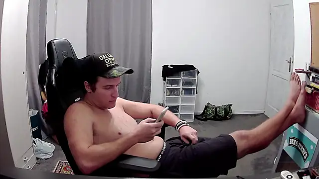 Snapshot of PKrisztian chatting on 2, 11, 2025 PKrisztian online show from 2, 11, 2025