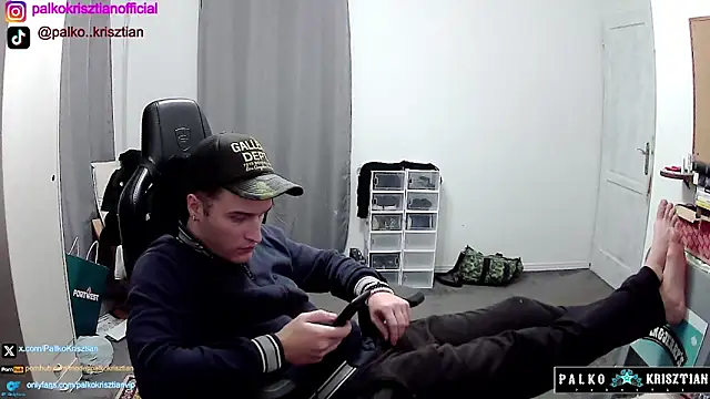 Snapshot of PKrisztian chatting on 27, 11, 2025 PKrisztian online show from 27, 11, 2025