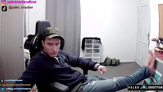 Snapshot of PKrisztian chatting on 28, 11, 2025 PKrisztian online show from 28, 11, 2025