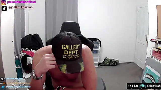 Snapshot of PKrisztian chatting on 5, 12, 2025 PKrisztian online show from 5, 12, 2025